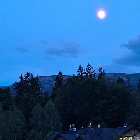 W Szklarskiej Porebie - Ostoja Parku Narodowego * シクラルスカ・ポレンバ